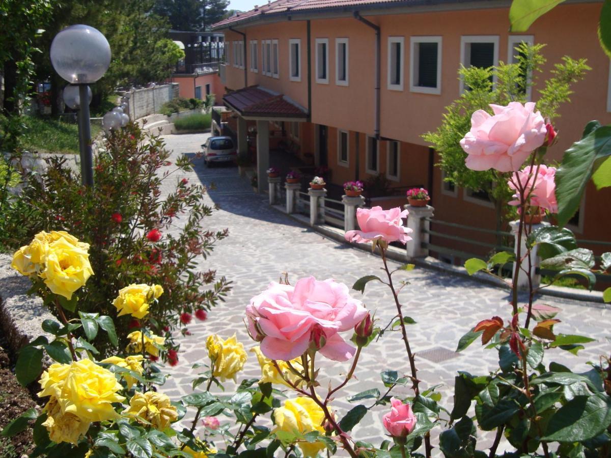 Hotel Santangelo Monte SantʼAngelo Zewnętrze zdjęcie