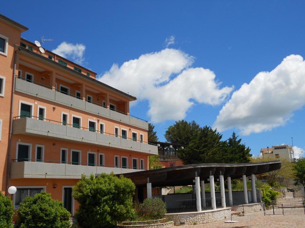 Hotel Santangelo Monte SantʼAngelo Zewnętrze zdjęcie