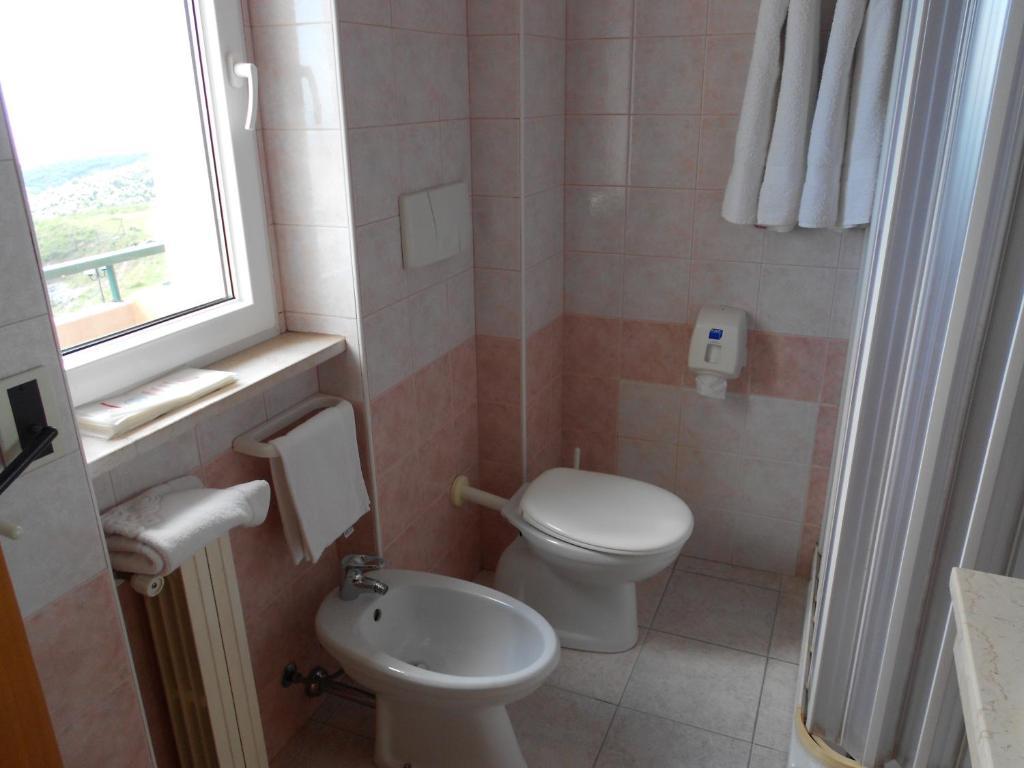 Hotel Santangelo Monte SantʼAngelo Pokój zdjęcie